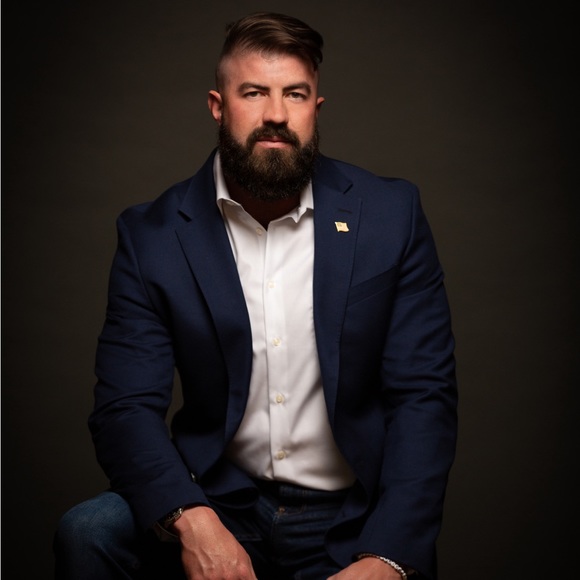 Meet your Posher, Nick - Picture 3 of 3